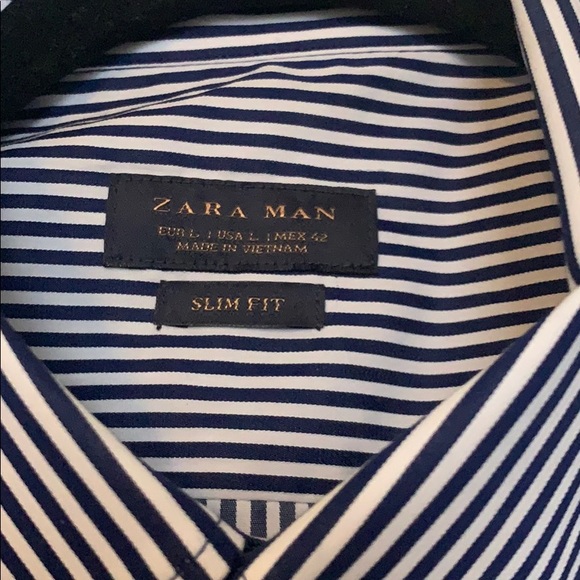 Button down - Picture 2 of 3